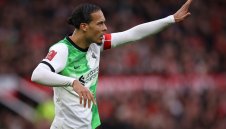 Този резултат е като загуба, ядосва се Ван Дайк