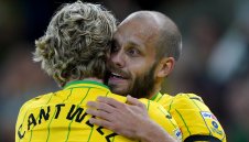 Канарчетата продължават да летят високо в Чемпиъншип