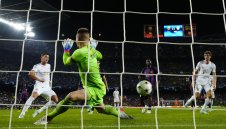 Байерн е на светлинни години пред Барса