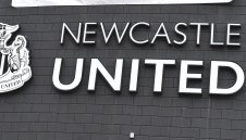 Оставка разтърси Висшата лига заради Нюкасъл