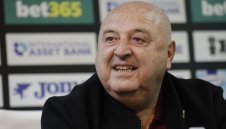 Венци Стефанов за новия шеф на съдиите: Да не съм се женил за него? + ВИДЕО