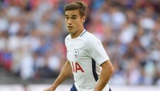 "Повишиха" младок от Тотнъм