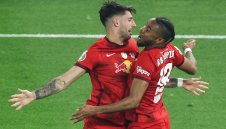 Собослай лети за Ливърпул