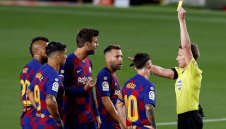 Зануляват жълтите картони след 1/8-финалите