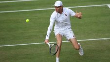 Синер назначи отново уволнен фитнес треньор