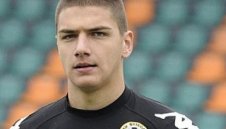 Наш вратар в Англия обяви: Футболът тук е много различен