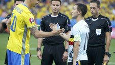 Азар хвали Ибра: Той си остава голям шампион