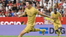 Барса прегази Севиля и подгони Реал Мадрид