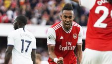 Обамеянг обясни защо обича да мачка Тотнъм