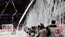 Байерн плаща 15 000 евро за хартия