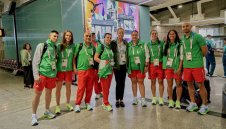 Стефка Костадинова на среща с Макрон в Лувъра 