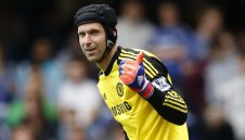 ПСЖ изкушава Чех със 150 000 на седмица