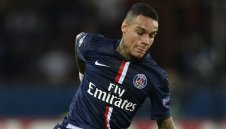 Юнайтед взима Ван дер Вил