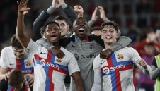 Ансу Фати блъсна човек при паркиране