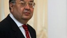 Усманов няма да продава акциите си в Арсенал