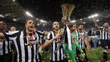 Бонучи реже милионите на Сити и преподписва 