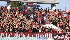 Полицията спаси Керкез и играчите от феновете на... ЦСКА