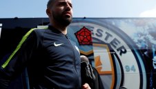 Кун е на линия за "Уембли"