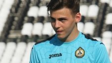 Бат Венци готви трансферен удар: Продава вратар във Висшата лига