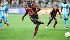 Балотели с приказен дебют за Ница + ВИДЕО