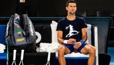 Драмата продължава: Съдът в Австралия отложи решението за Джокович