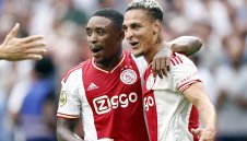 Юнайтед вади колосална сума за Антъни