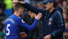 Челси бие шута на Сари, той подписва с Рома