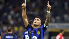 Интер започна с победа, Лаутаро блесна с два гола