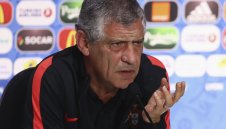 Сантош: Не сме фаворити срещу Уелс