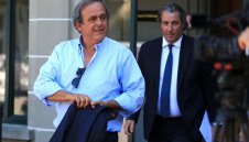 Снеха обвиненията срещу Платини, той се завръща във футбола