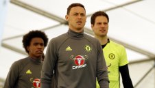 Юнайтед и Моуриньо чакат благословията на Конте за Матич