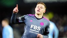 Свраките се доближават до звезда на Лестър