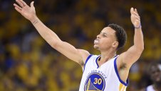 Стеф Къри се обезводнил след победата