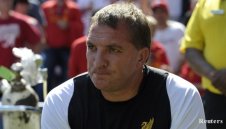 Брендън Роджърс: Шкъртел няма да мърда от "Анфийлд"