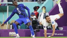 Юве чака Тимъти Уеа за прегледи