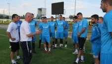 Монтана го закъса и във Втора лига, раздели се с треньора си