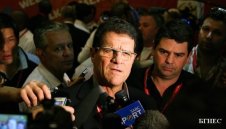 Медиите погнаха Капело