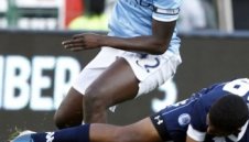 Яя Туре: 4-5 отбора ще се борят за титлата в Англия