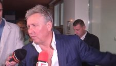 Иван Василев остава в Локо София 