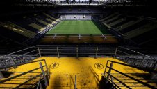 Лоши новини: Отлагат подновяването на Бундеслигата