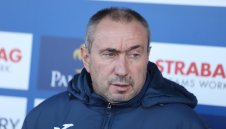 Мъри Стоилов обяви група от 17 играчи за Берое 