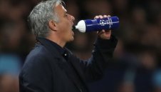 Специалния скочи на Скоулс: Не ми пука за мнението му!