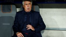 Карлето към критиците си: Каня ви на парти с много вино