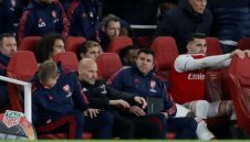 Фреди Люнберг трябва да остане начело на Арсенал