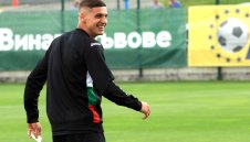 Галатасарай прати оферта за Десподов, чака бърз отговор 