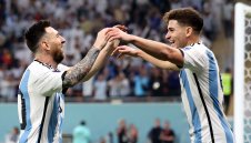 Аржентина мина през Австралия, Меси с юбилей и нов гол