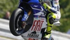 Валентино Роси докосва седмата си титла в Мото ГП