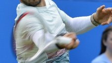 Страхотен Гришо прегази Сам Куери