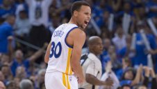 Стеф Къри няма спиране – 53 точки срещу Пеликанс