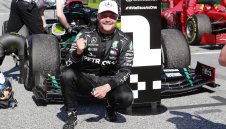 Ботас преподписа с Мерцедес и за 2021-а